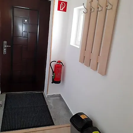 Zirnberg Apart Otel Flattach