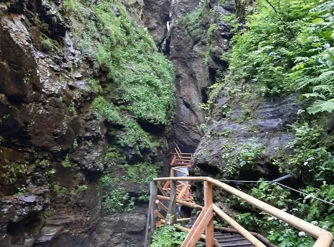 Zirnberg Aparthotel 3*