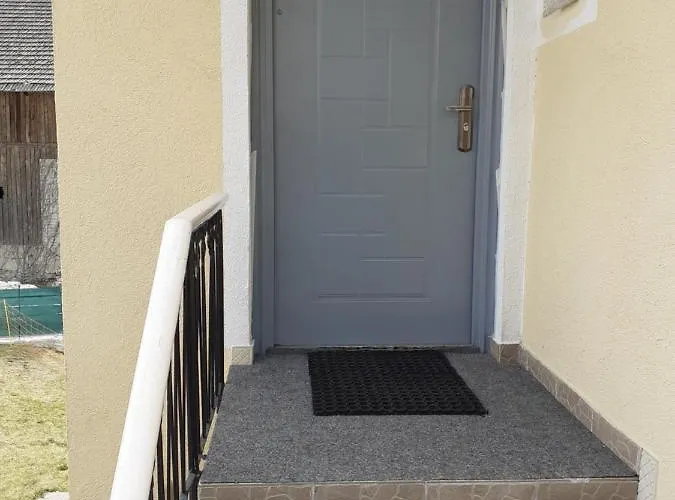 Zirnberg Apart Otel Flattach