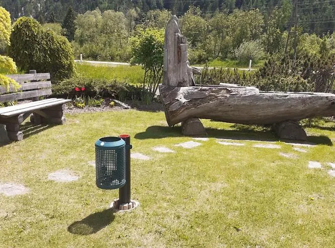 Zirnberg Aparthotel Flattach